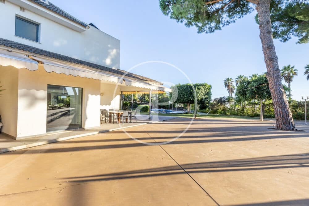 4 bedroom Villa for sale in Betera with pool garage - € 1,490,000 (Ref: 10173827)