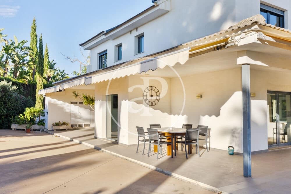 4 bedroom Villa for sale in Betera with pool garage - € 1,490,000 (Ref: 10173827)