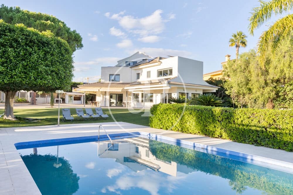 4 bedroom Villa for sale in Betera with pool garage - € 1,490,000 (Ref: 10173827)