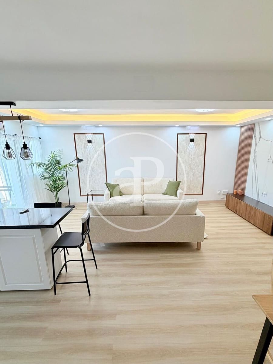 3 bedroom Apartment for sale in Valencia city - € 325,000 (Ref: 10177112)