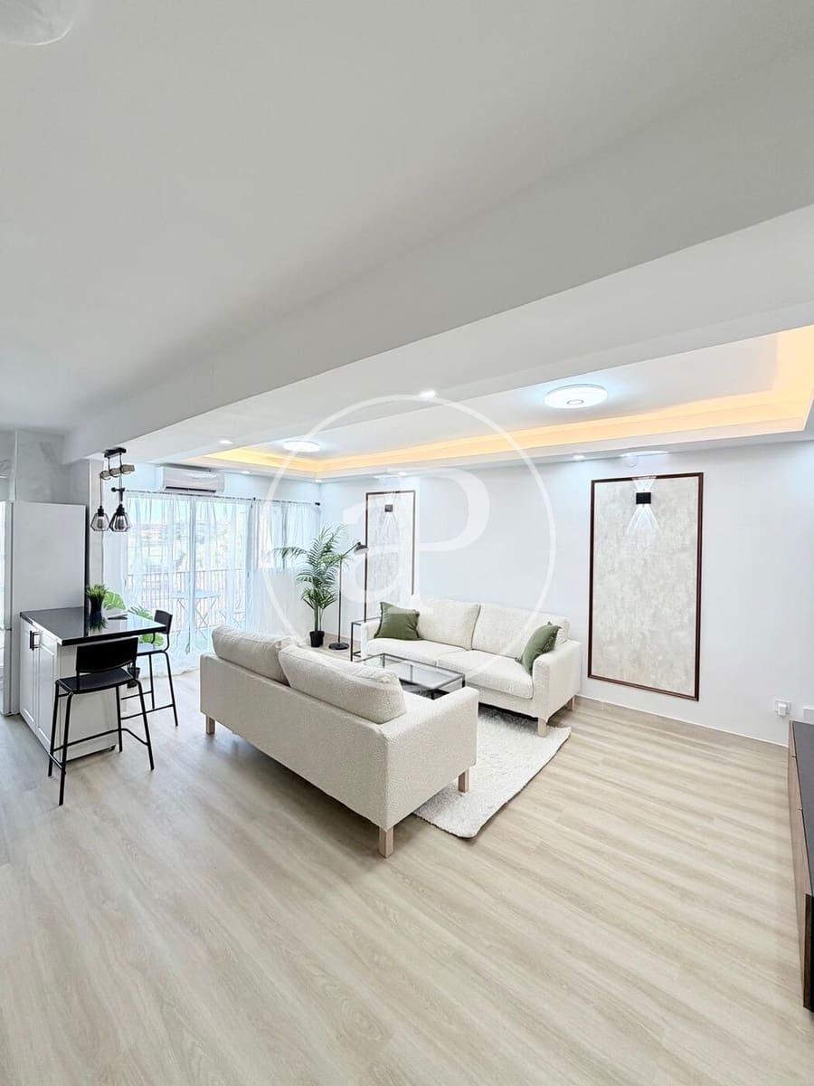 3 bedroom Apartment for sale in Valencia city - € 325,000 (Ref: 10177112)