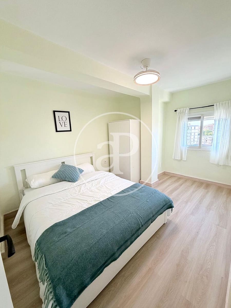 3 bedroom Apartment for sale in Valencia city - € 325,000 (Ref: 10177112)