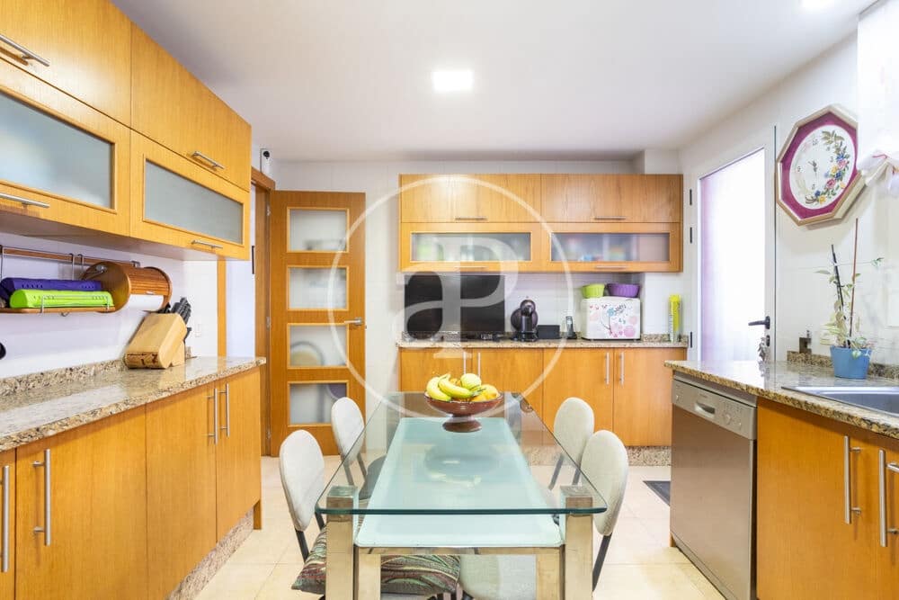 Chalet de 4 habitaciones en Burriana / Borriana en venta con garaje - 359.000 € (Ref: 10177113)