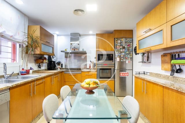 Chalet de 4 habitaciones en Burriana / Borriana en venta con garaje - 359.000 € (Ref: 10177113)