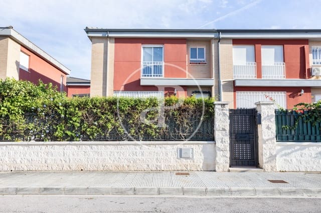 Chalet de 4 habitaciones en Burriana / Borriana en venta con garaje - 359.000 € (Ref: 10177113)