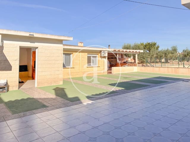 4 makuuhuone Huvila myytävänä paikassa Arenales del Sol, Elche / Elx mukana uima-altaan 
autotalli - 515 000 € (Ref: 10177114)