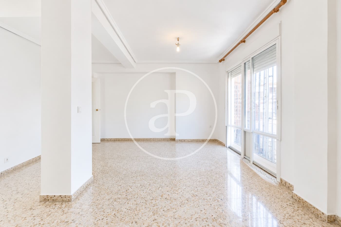 4 sypialnia Apartament na sprzedaż w Miasto Walencja - 310 000 € (Ref: 10183016)