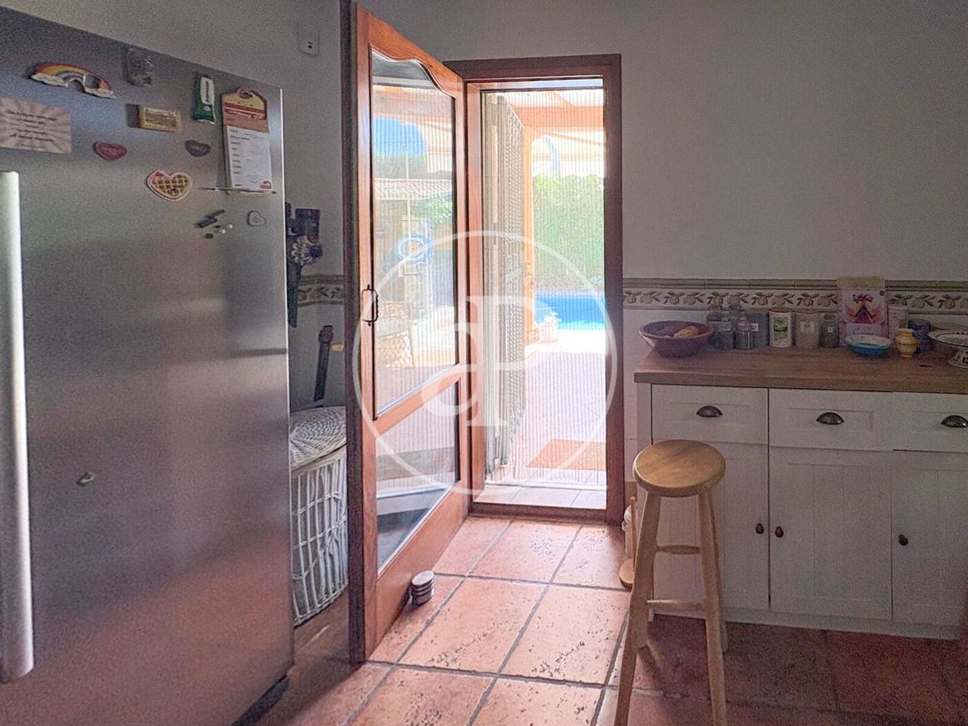 4 slaapkamer Villa te koop in L'Eliana met zwembad garage - € 650.000 (Ref: 10183017)
