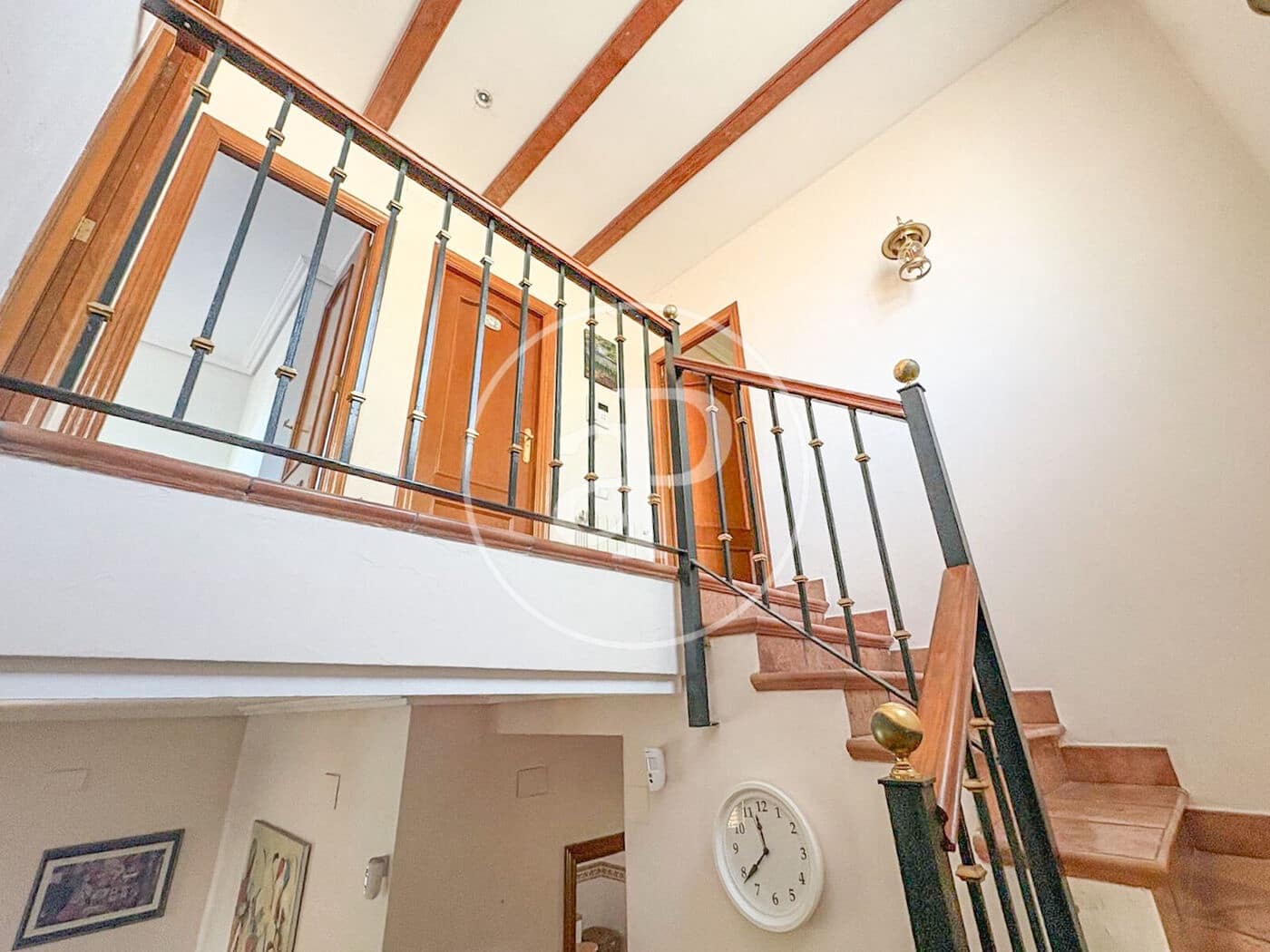 4 slaapkamer Villa te koop in L'Eliana met zwembad garage - € 650.000 (Ref: 10183017)