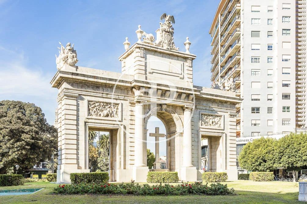 Grunde uden byggetilladelser til salg i Pucol - € 2.191.475 (Ref: 7598636)