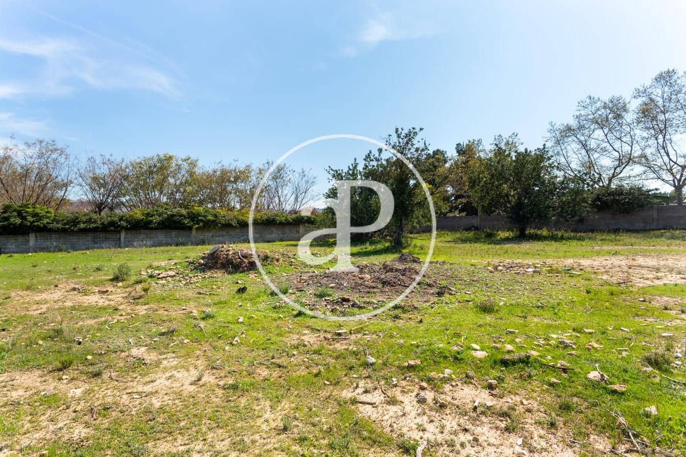 Grunde uden byggetilladelser til salg i Chiva - € 250.000 (Ref: 7598642)