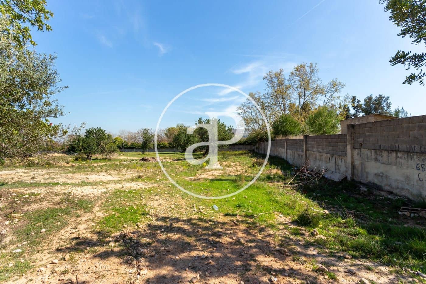 Grunde uden byggetilladelser til salg i Chiva - € 250.000 (Ref: 7598642)