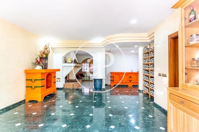 7 slaapkamer Villa te koop in Picanya met zwembad - € 980.000 (Ref: 7598669)