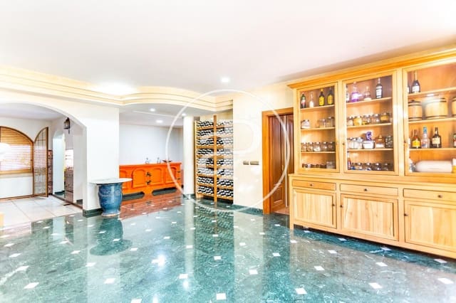 7 slaapkamer Villa te koop in Picanya met zwembad - € 980.000 (Ref: 7598669)