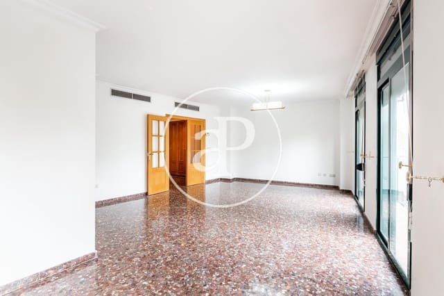 4 sypialnia Apartament na sprzedaż w El Pilar, Miasto Walencja - 535 000 € (Ref: 7598693)