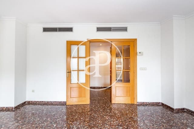 4 sypialnia Apartament na sprzedaż w El Pilar, Miasto Walencja - 535 000 € (Ref: 7598693)