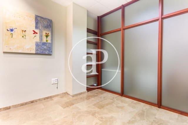 4 sypialnia Apartament na sprzedaż w Trinitat, Miasto Walencja - 425 000 € (Ref: 7598699)