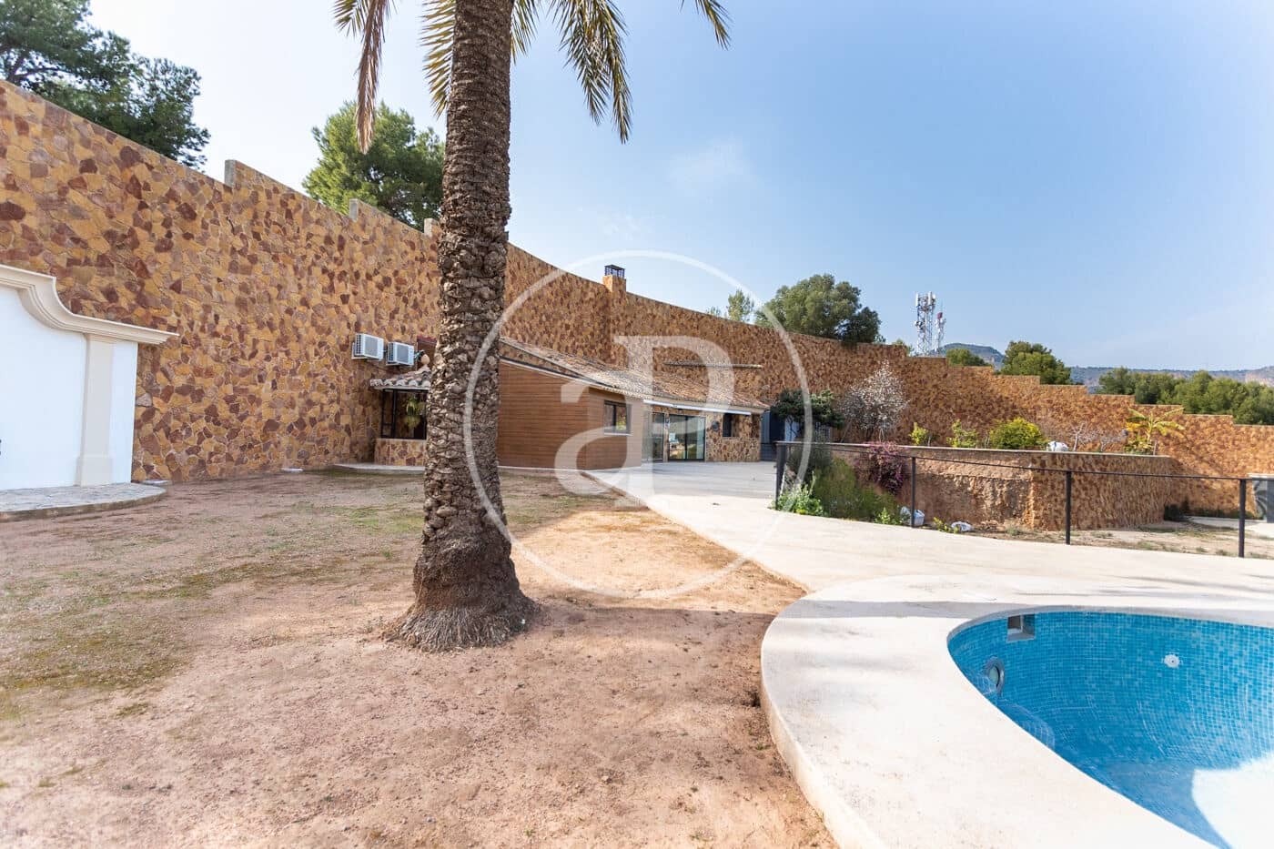 Grunde uden byggetilladelser til salg i Pucol - € 2.000.000 (Ref: 7598857)