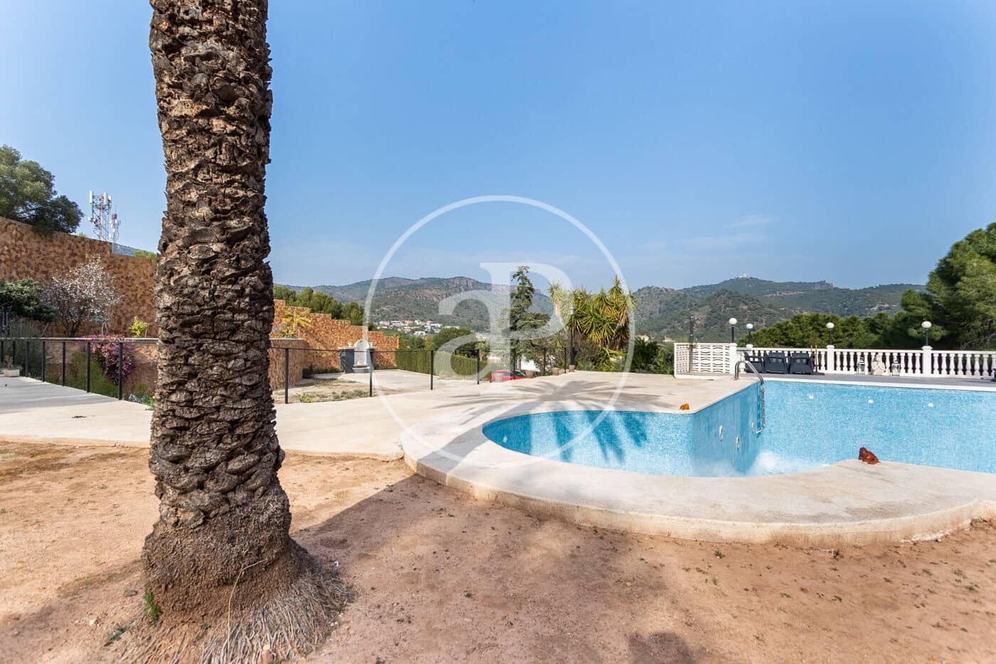 Grunde uden byggetilladelser til salg i Pucol - € 2.000.000 (Ref: 7598857)