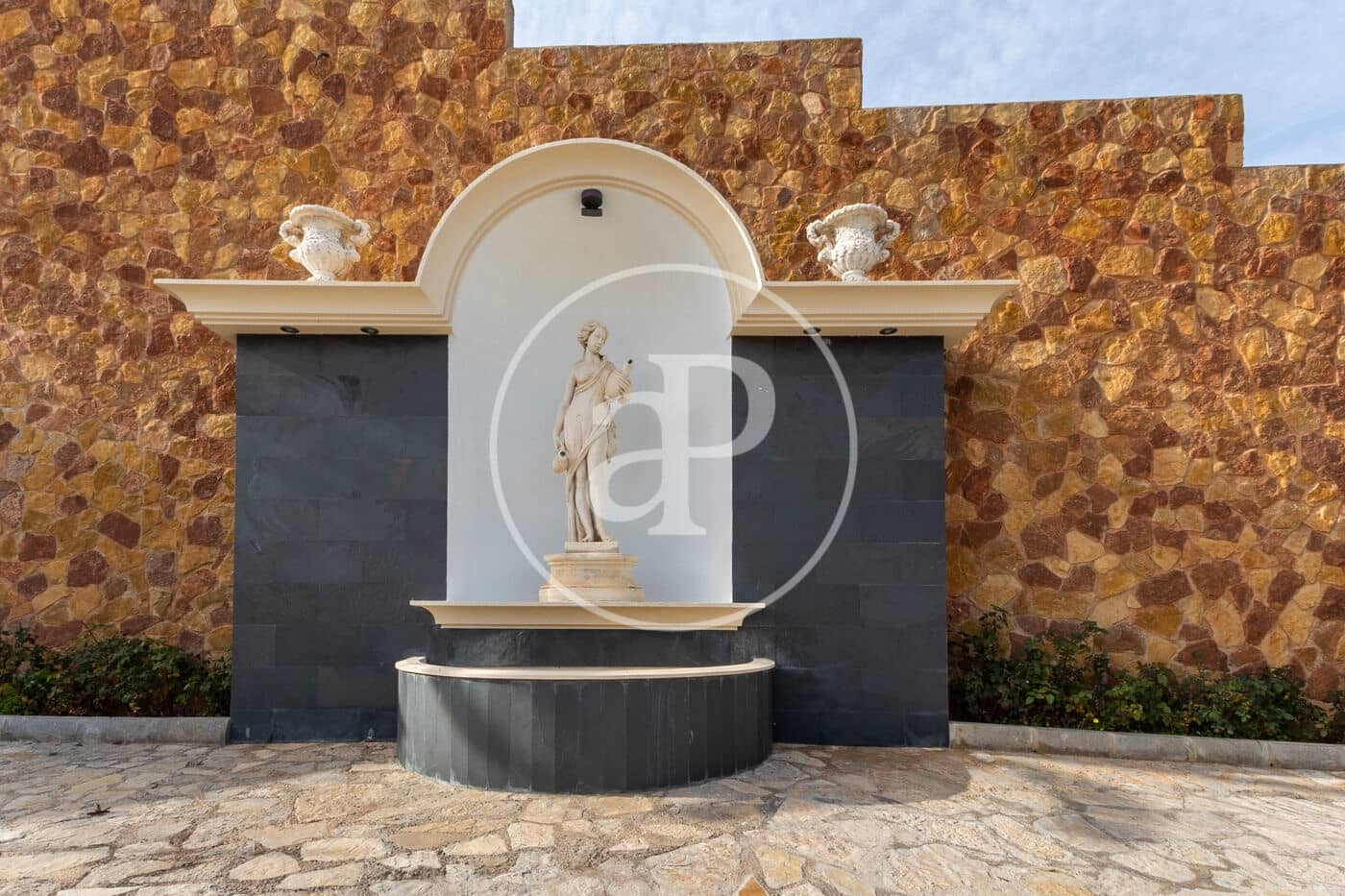 Grunde uden byggetilladelser til salg i Pucol - € 2.000.000 (Ref: 7598857)