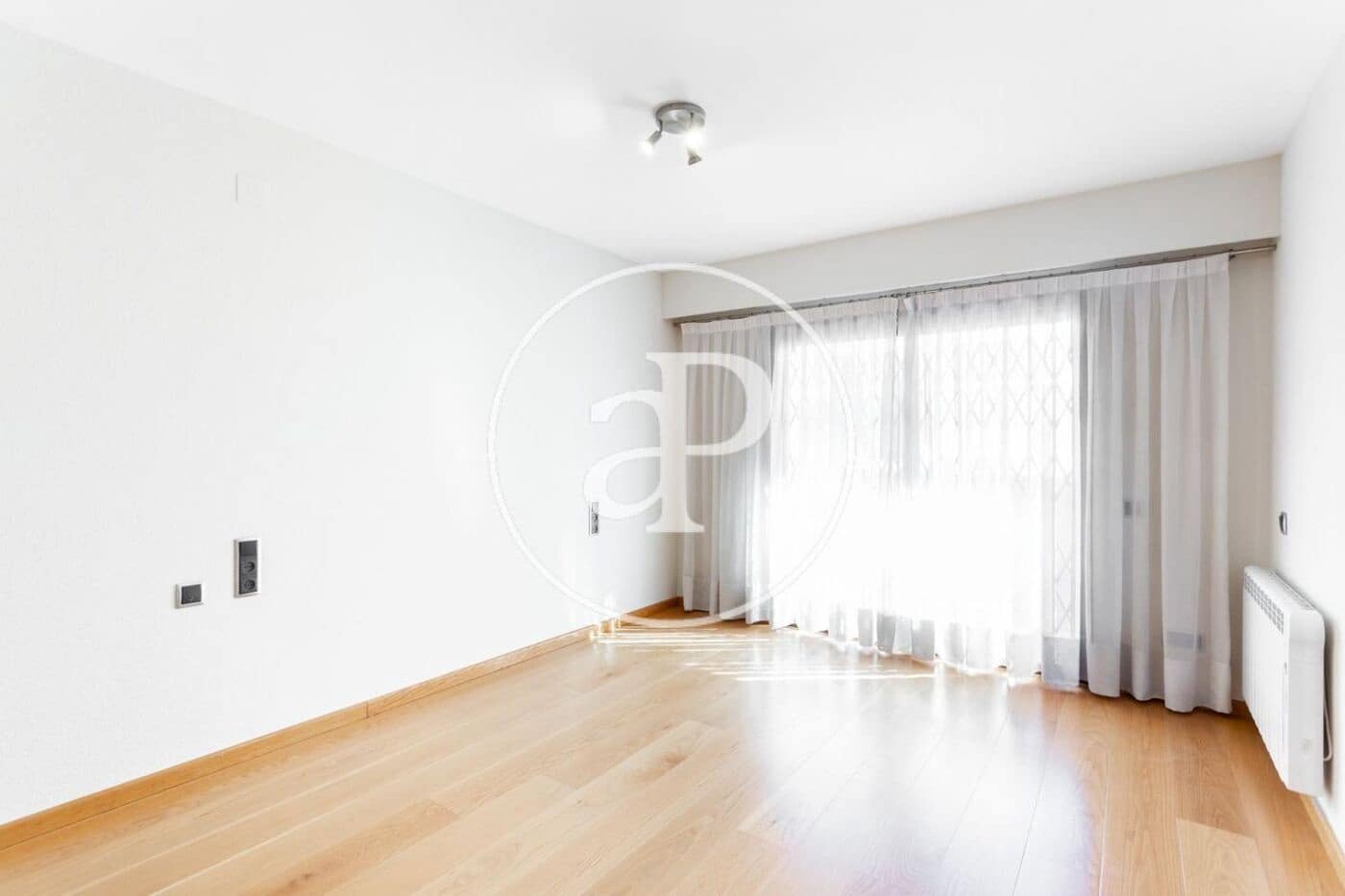 4 soveværelse Lejlighed til salg i Valencia by - € 1.020.000 (Ref: 7598862)