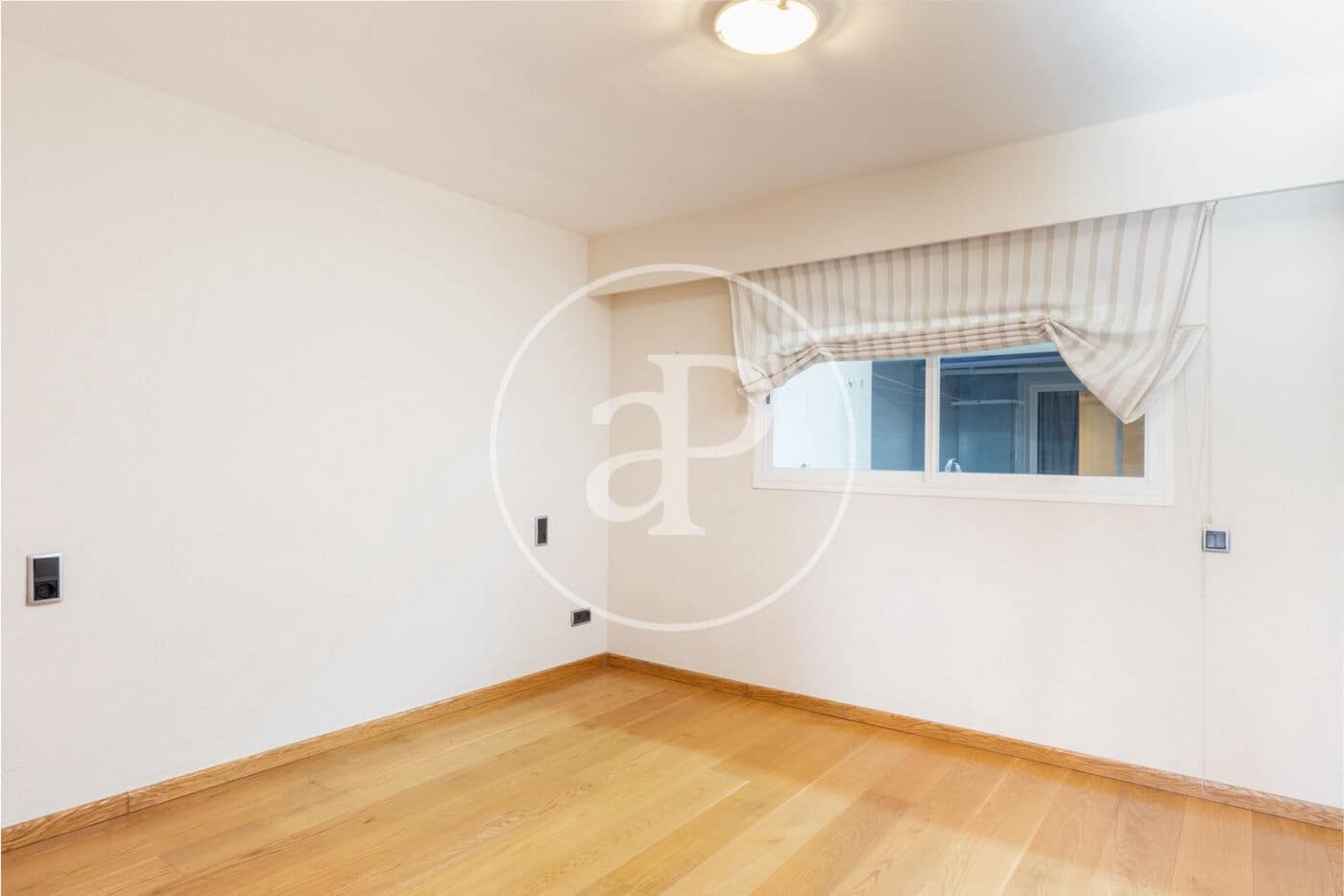 4 slaapkamer Appartement te koop in Valencia stad - € 1.190.000 (Ref: 7598862)