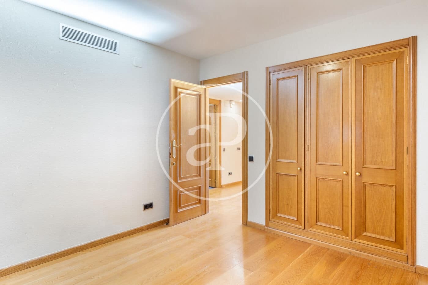 4 slaapkamer Appartement te koop in Valencia stad - € 1.190.000 (Ref: 7598862)