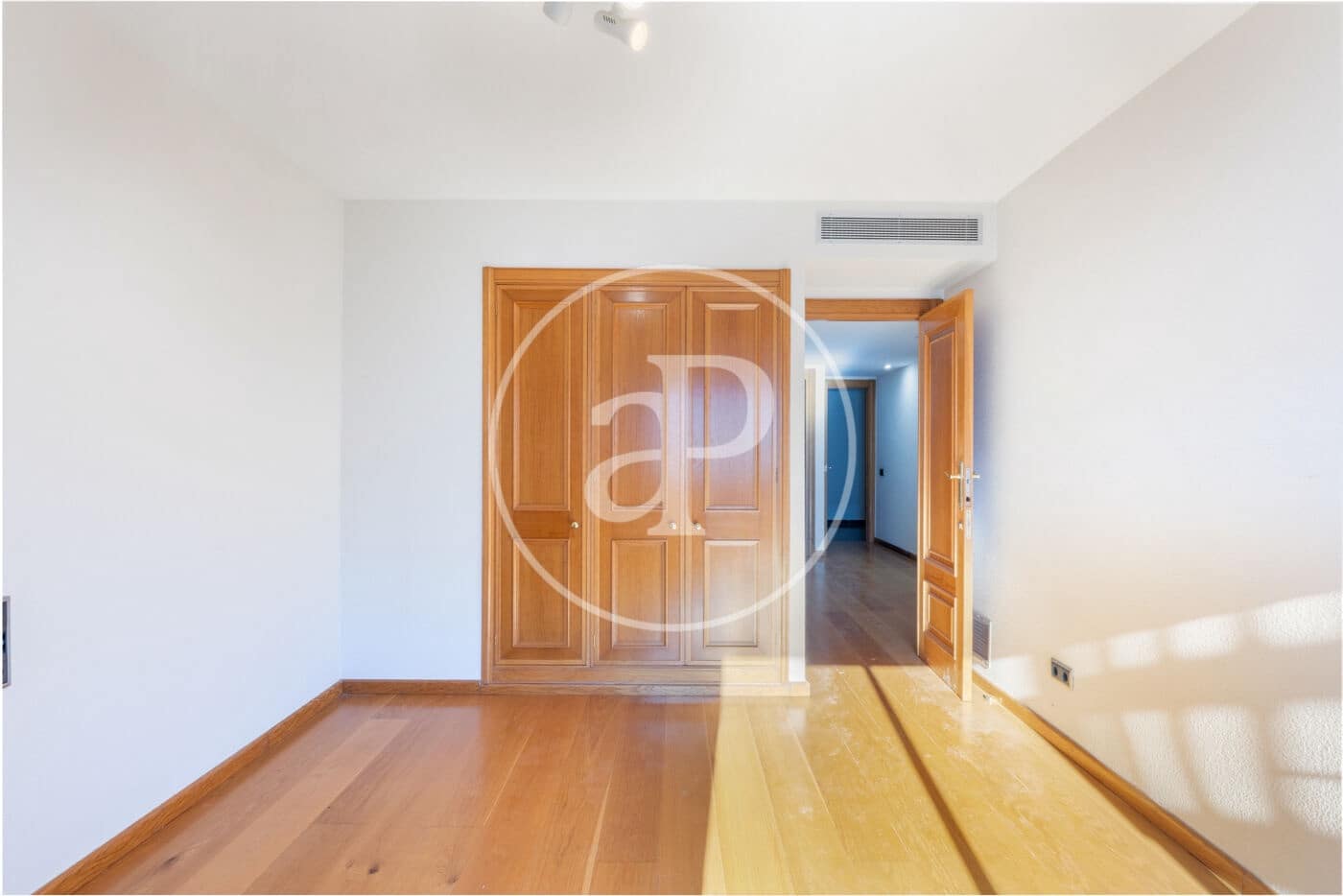 4 slaapkamer Appartement te koop in Valencia stad - € 1.190.000 (Ref: 7598862)