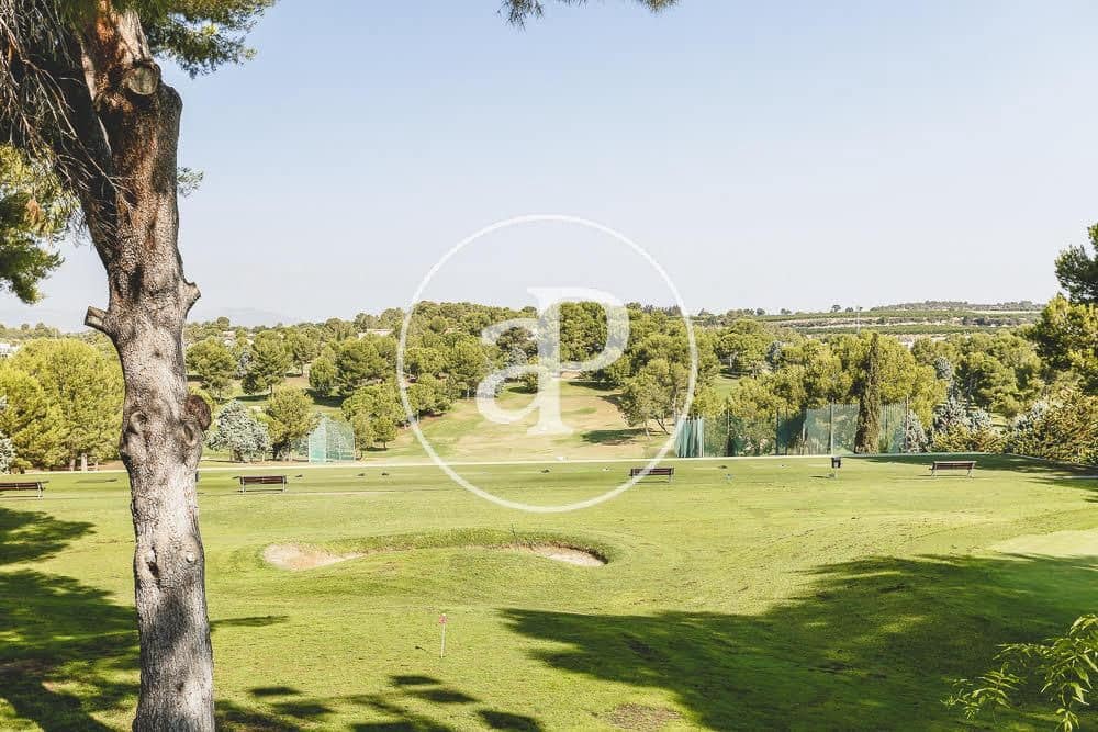 Grunde uden byggetilladelser til salg i Chiva - € 350.000 (Ref: 7598871)