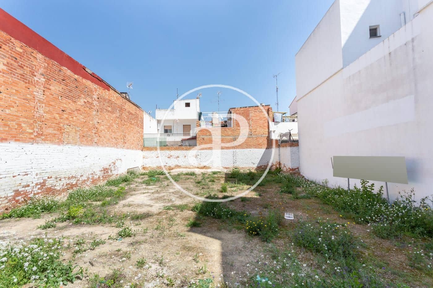 Mark till salu i Montserrat - 400 000 € (Ref: 7598877)