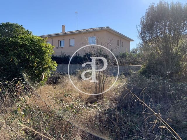 Terre non Aménagée à vendre à Gilet - 129 000 € (Ref: 7598885)