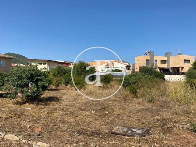 Terre non Aménagée à vendre à Gilet - 129 000 € (Ref: 7598885)