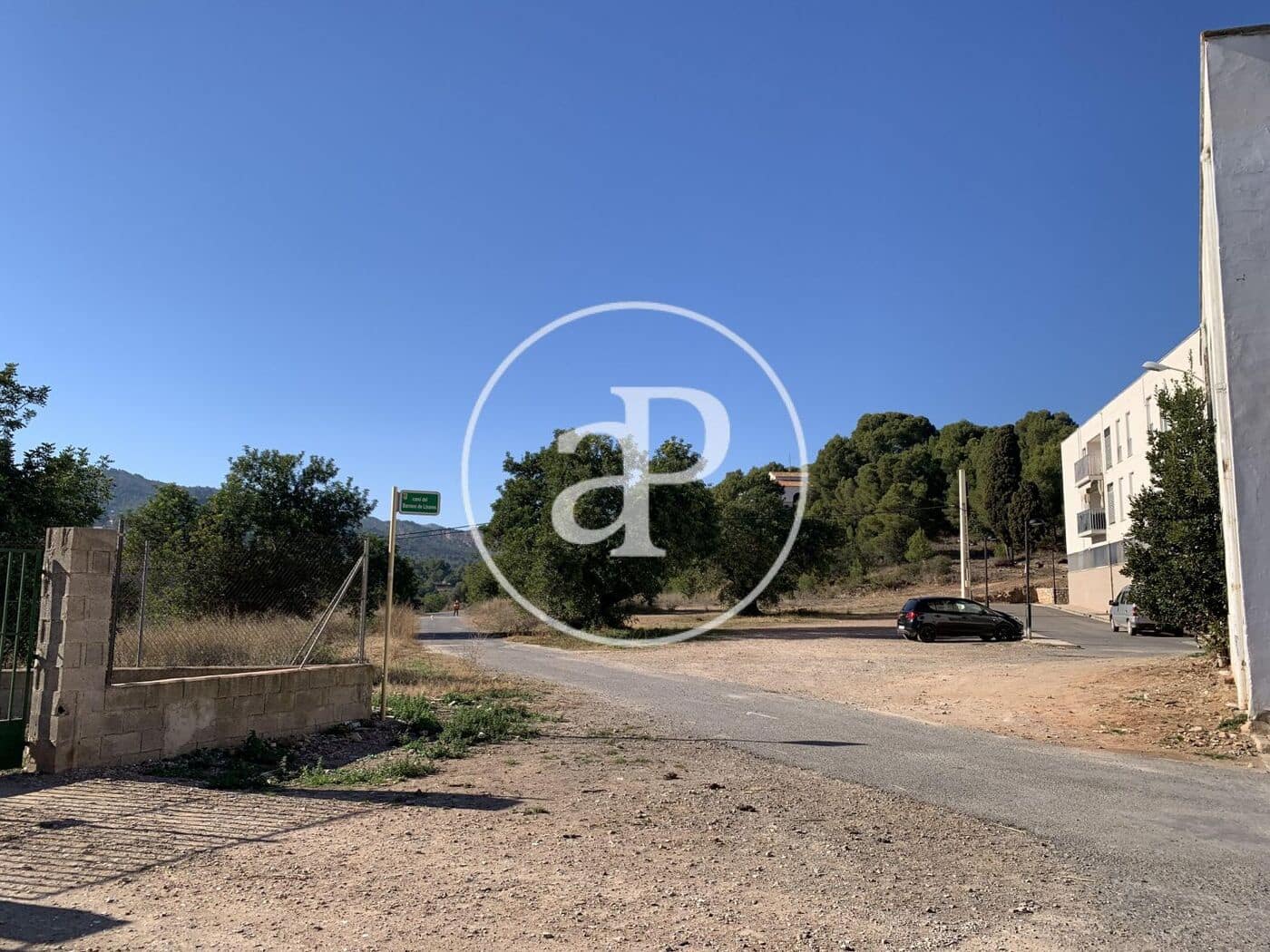 Grunde uden byggetilladelser til salg i Gilet - € 129.000 (Ref: 7598885)