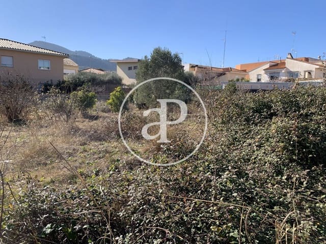 Terre non Aménagée à vendre à Gilet - 129 000 € (Ref: 7598885)