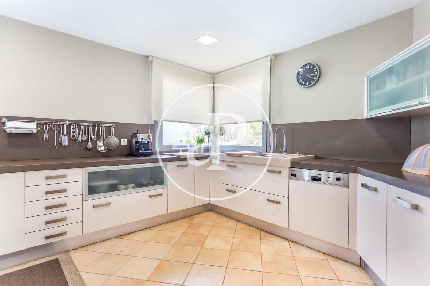 4 slaapkamer Villa te koop in Sagunto / Sagunt met zwembad - € 900.000 (Ref: 7600681)