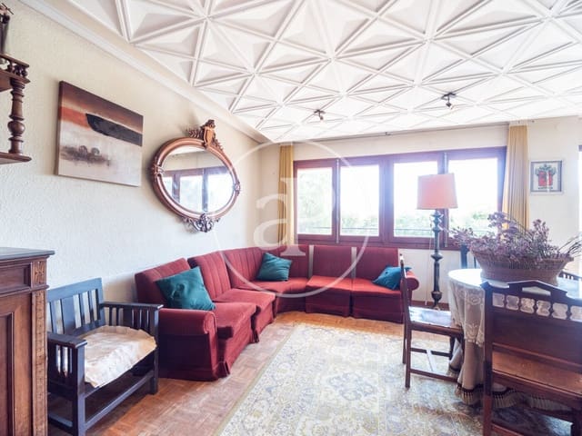 5 chambre Villa/Maison à vendre à Gilet avec piscine - 620 000 € (Ref: 7600711)