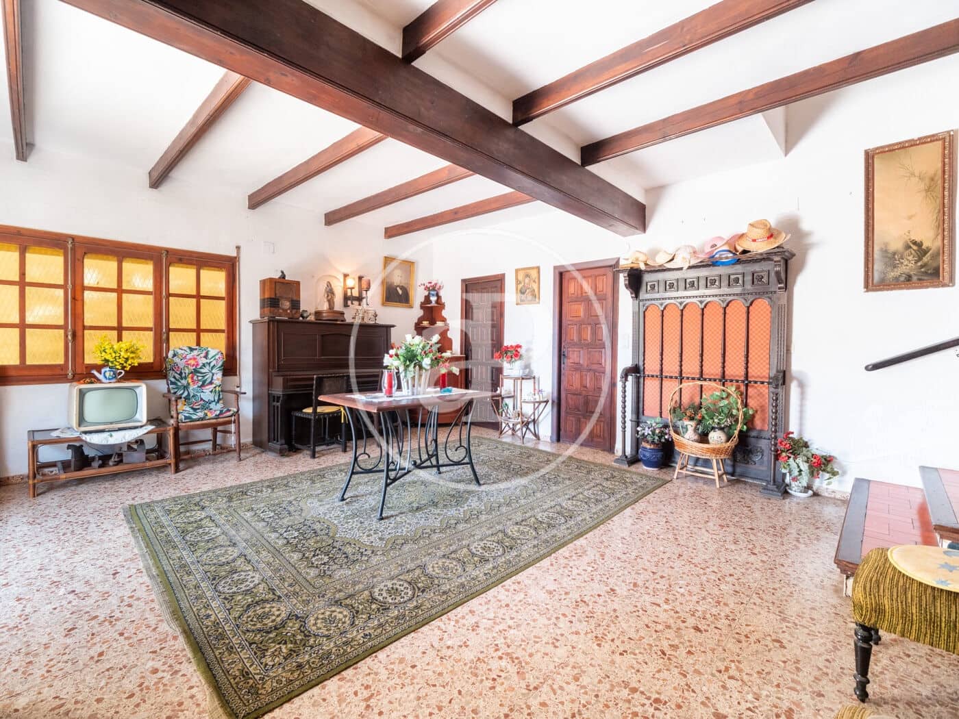 5 soveværelse Villa til salg i Gilet med swimmingpool - € 620.000 (Ref: 7600711)