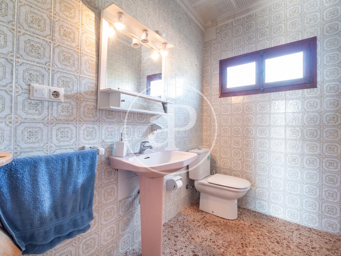 5 soveværelse Villa til salg i Gilet med swimmingpool - € 620.000 (Ref: 7600711)