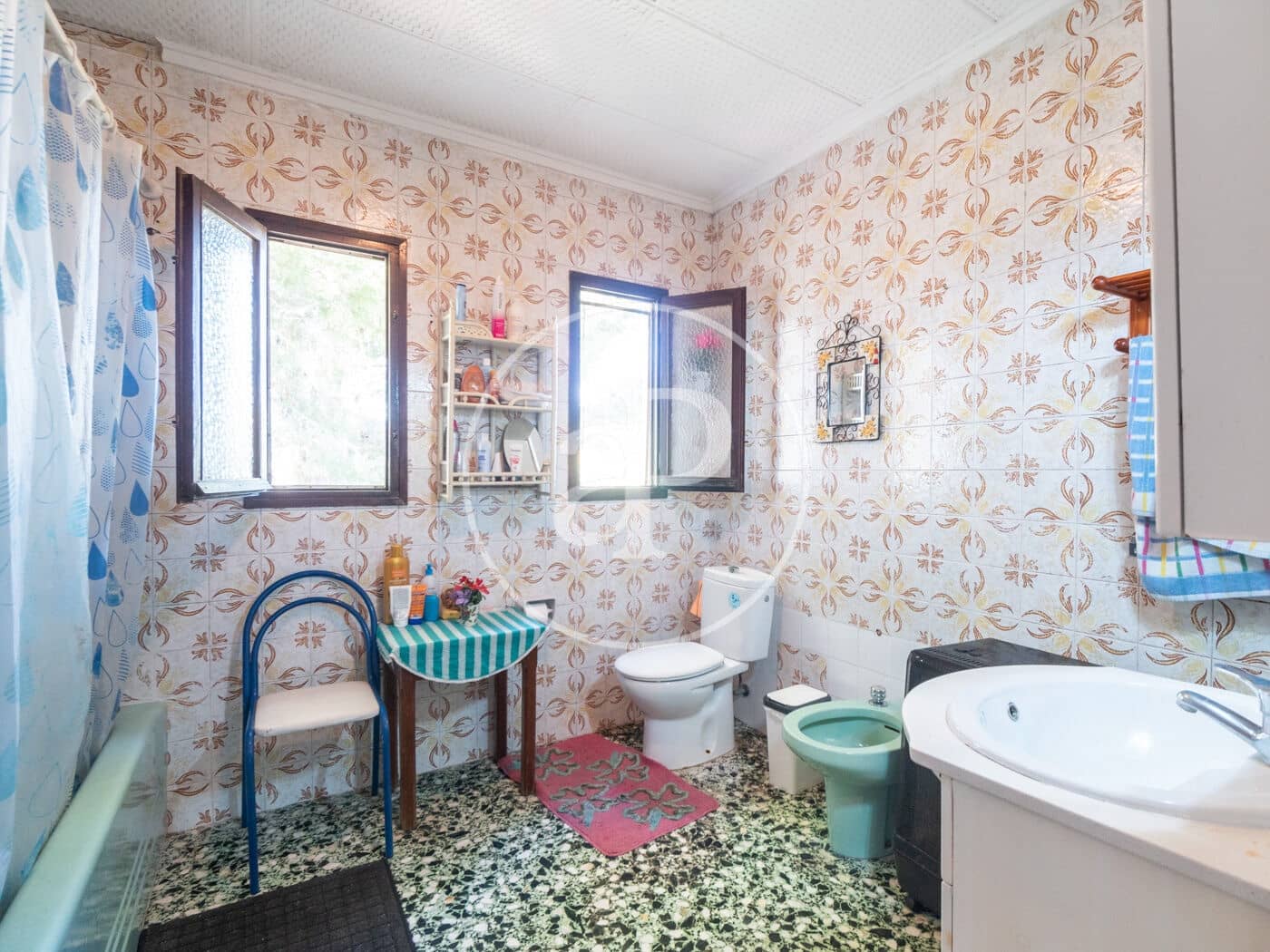 5 soveværelse Villa til salg i Gilet med swimmingpool - € 620.000 (Ref: 7600711)