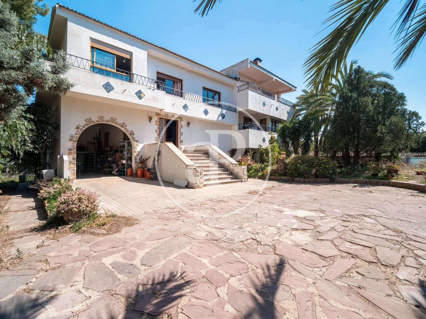 5 soveværelse Villa til salg i Gilet med swimmingpool - € 620.000 (Ref: 7600711)