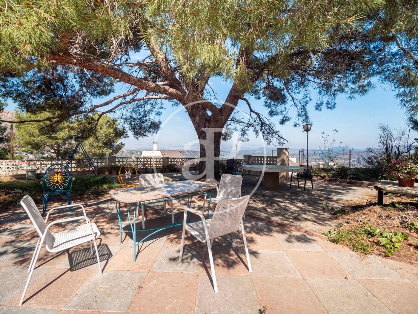 5 soveværelse Villa til salg i Gilet med swimmingpool - € 620.000 (Ref: 7600711)