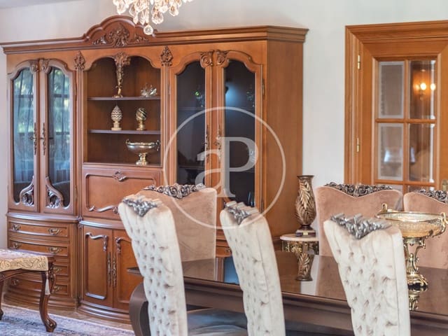 6 soveværelse Villa til salg i Paterna med swimmingpool - € 1.500.000 (Ref: 7600714)