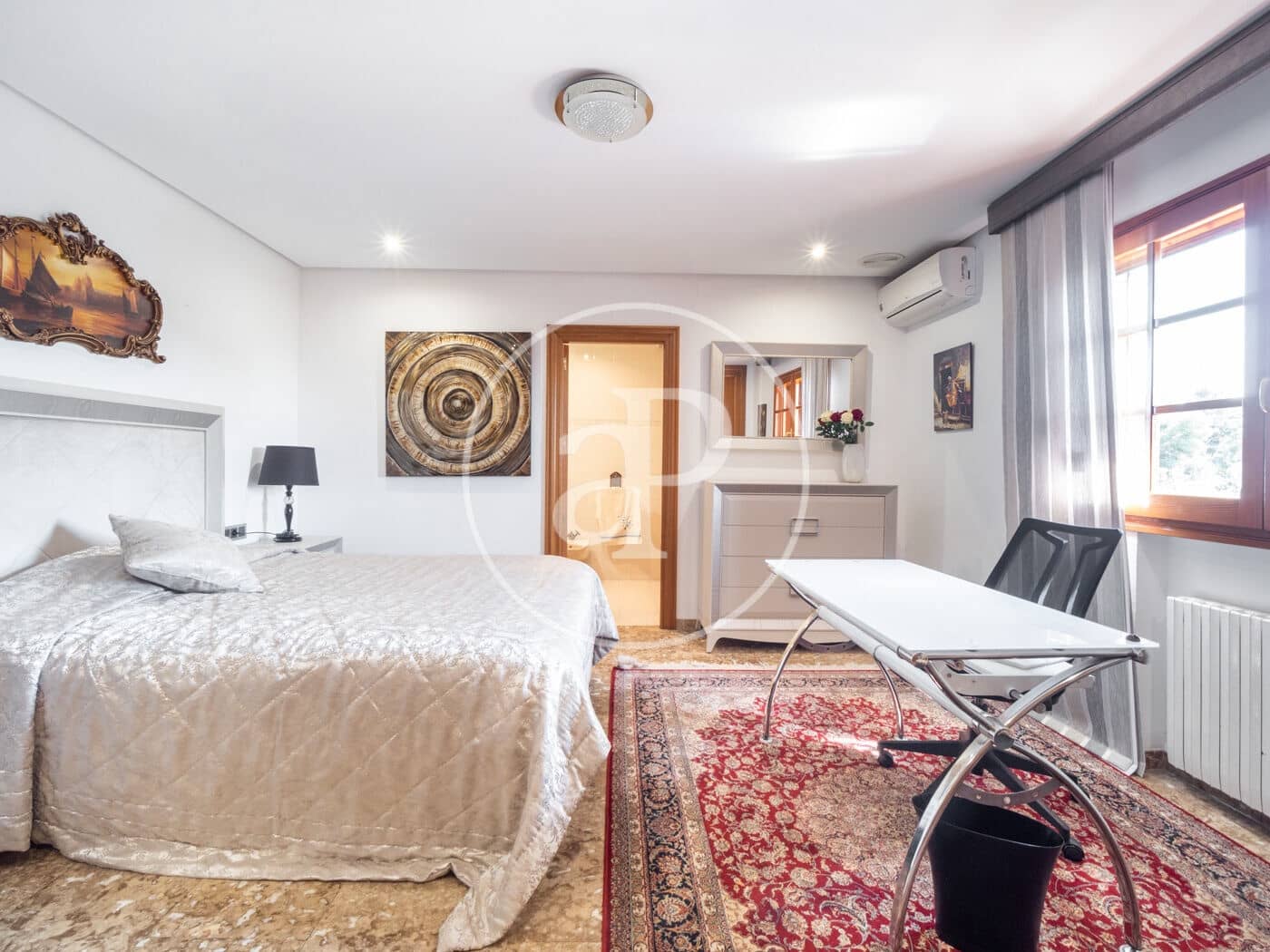 6 soveværelse Villa til salg i Paterna med swimmingpool - € 1.500.000 (Ref: 7600714)