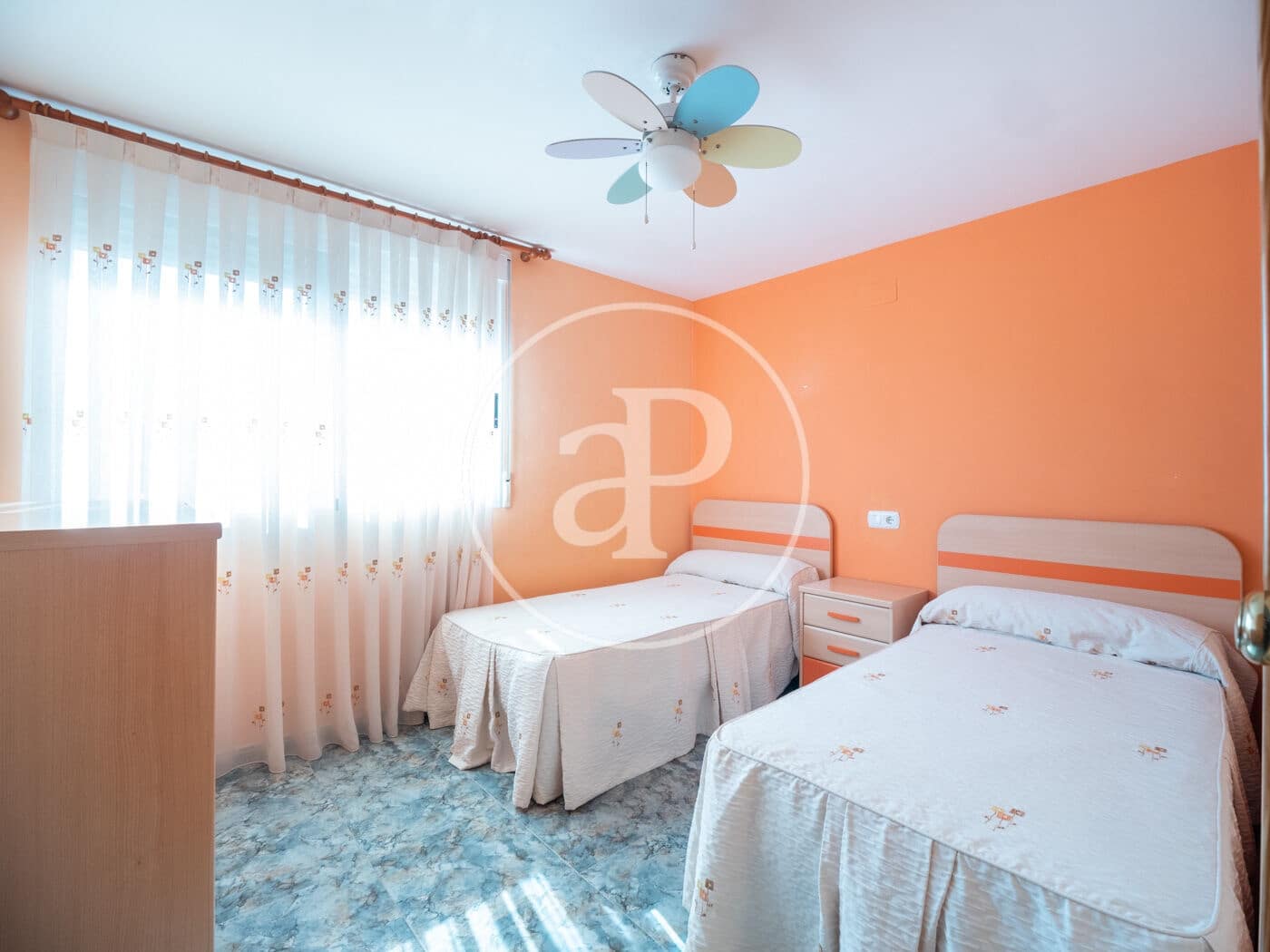 6 makuuhuone Huvila myytävänä paikassa Chilches - 370 000 € (Ref: 7600716)