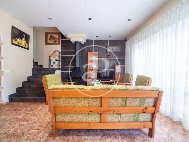 6 sovrum Villa till salu i Playa de Chilches, Chilches - 370 000 € (Ref: 7600716)