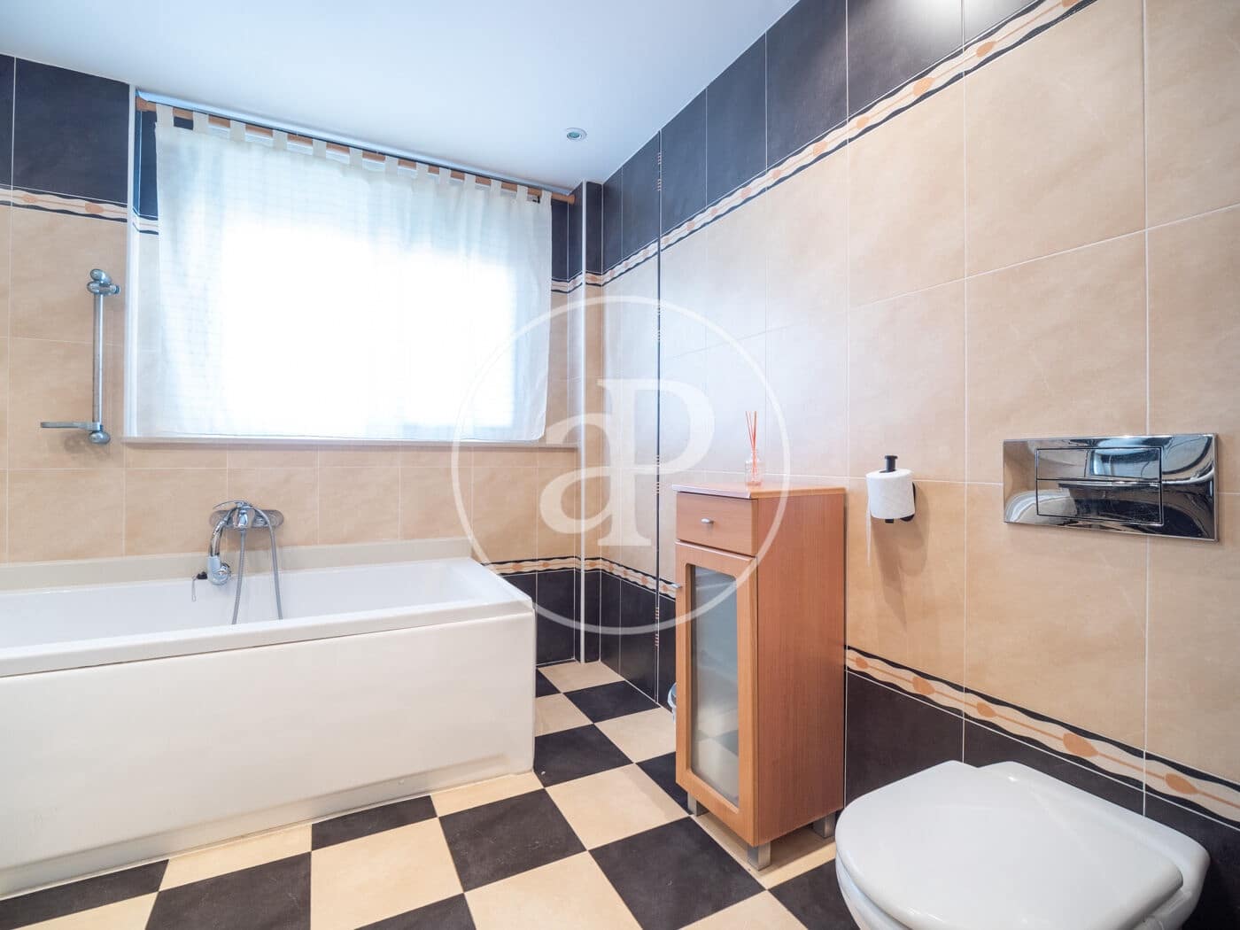 6 makuuhuone Huvila myytävänä paikassa Chilches - 370 000 € (Ref: 7600716)