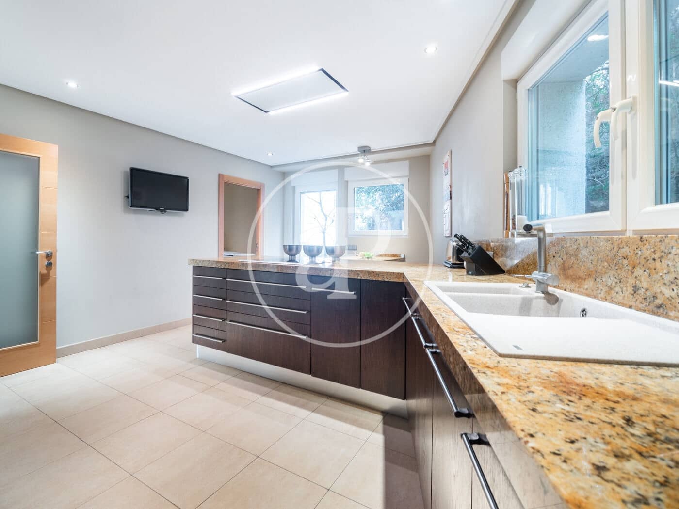 4 soveværelse Villa til salg i Gilet med swimmingpool - € 795.000 (Ref: 7600733)