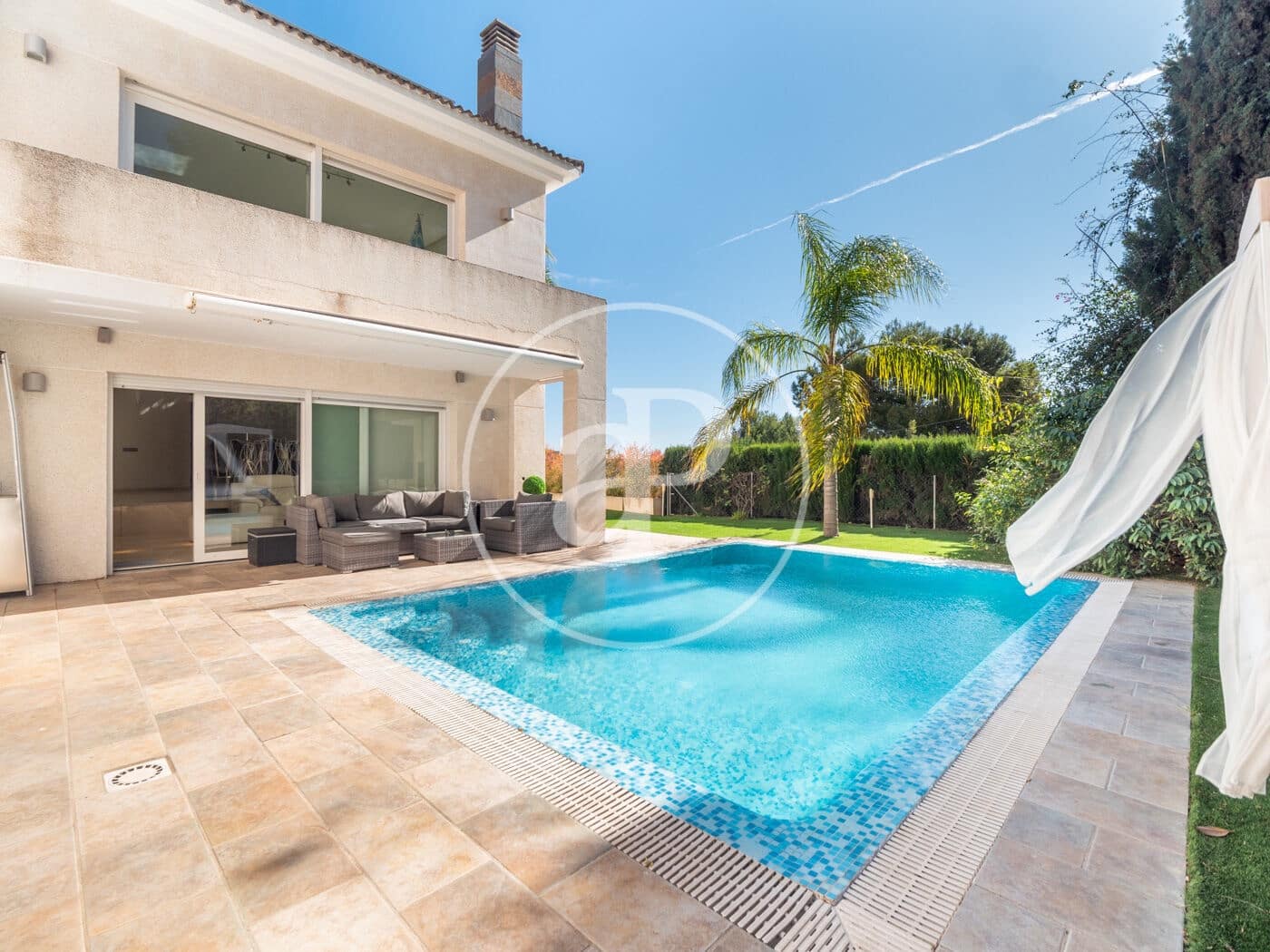 4 soveværelse Villa til salg i Gilet med swimmingpool - € 795.000 (Ref: 7600733)