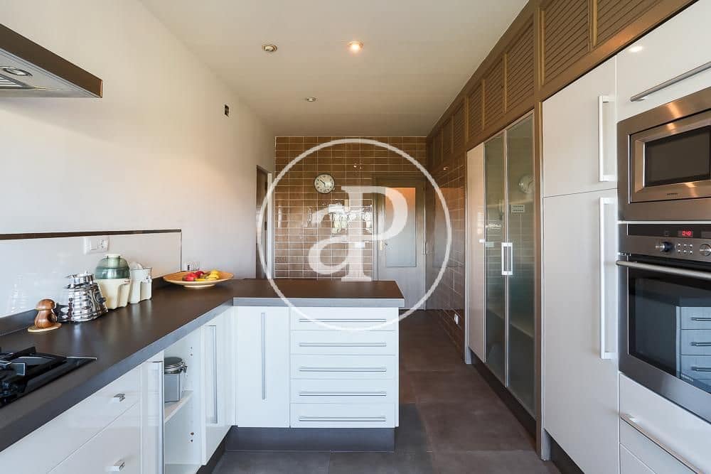 5 quarto Moradia para venda em Campolivar com piscina - 1 300 000 € (Ref: 7600739)