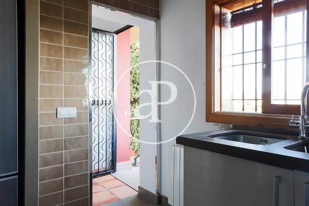 5 quarto Moradia para venda em Campolivar com piscina - 1 300 000 € (Ref: 7600739)